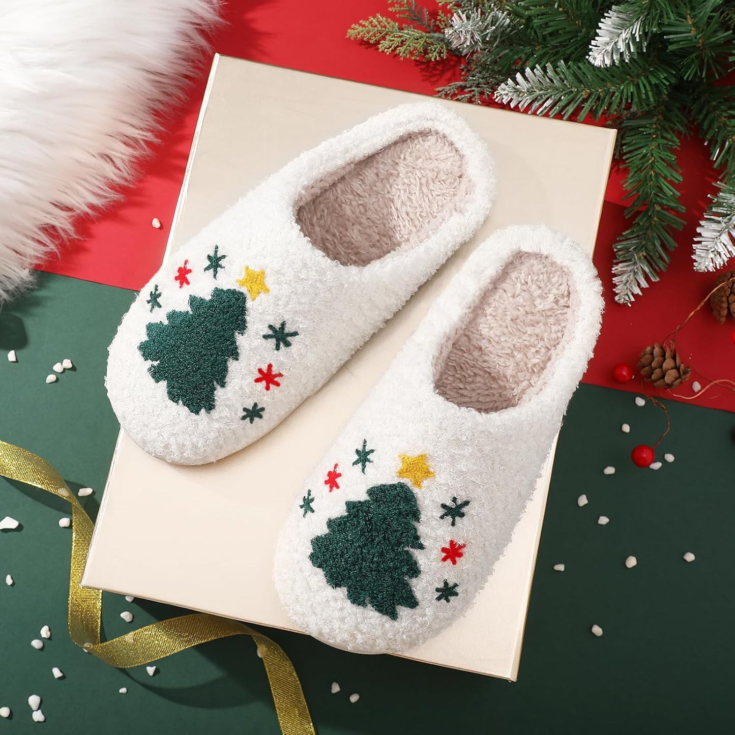Christmas Reindeer Slippers – Warm Plush House Shoes for Women, Men & Girls, Fuzzy Holiday Home Gift